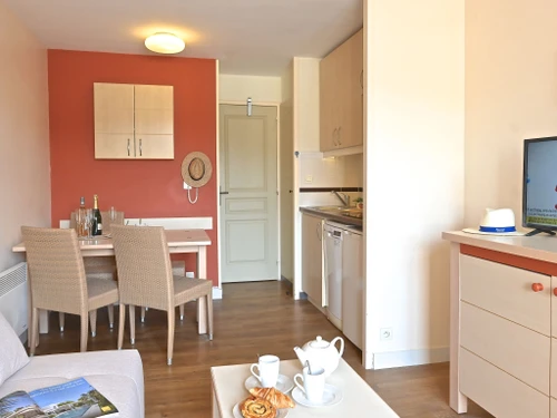 Apartment Saint-Raphaël, studio flat, 4 persons - photo_17315871011