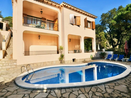 Villa Lloret de Mar, 4 bedrooms, 8 persons - photo_17558635156