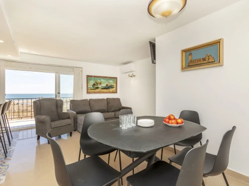 Apartamento Torredembarra, 4 dormitorios, 8 personas - photo_14563389912