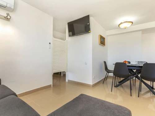 Apartamento Torredembarra, 4 dormitorios, 8 personas - photo_14563389912