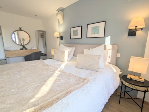 Gîte Saint-Cyran-du-Jambot, 5 pièces, 14 personnes - photo_1011759232194