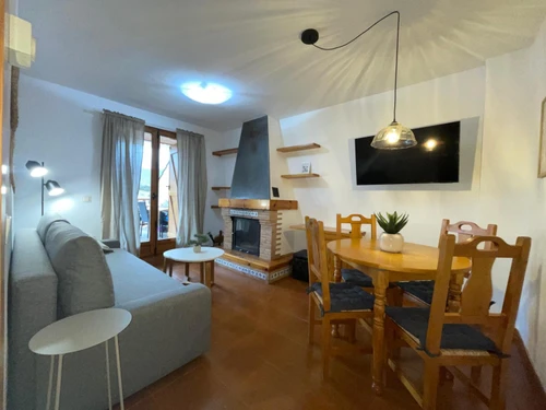 Apartment Jaca, 2 bedrooms, 4 persons - photo_1011685047280