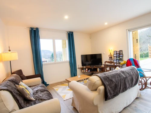 Gasthaus Château-l'Évêque, 3 Schlafzimmer, 6 Personen - photo_1011759876001