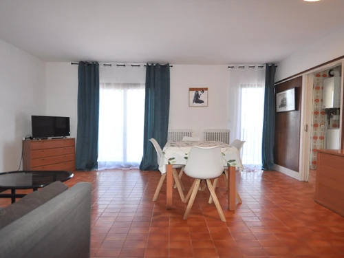 Apartment Lloret de Mar, 2 bedrooms, 6 persons - photo_17558633704