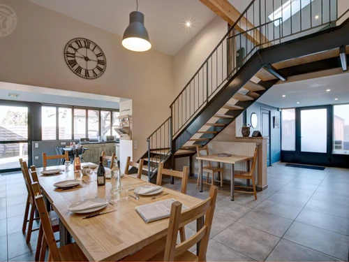 Gîte Chazelles-sur-Lyon, 5 pièces, 9 personnes - photo_14634559113