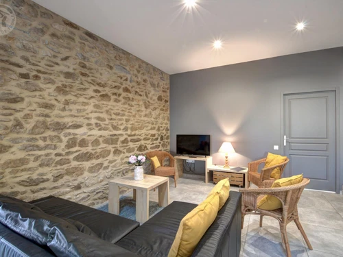 Gîte Chazelles-sur-Lyon, 5 pièces, 9 personnes - photo_14634559113