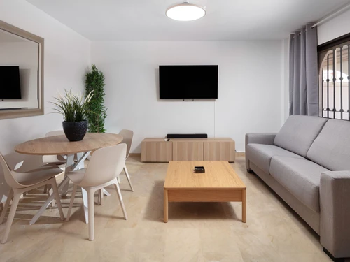 Apartment Las Lagunas de Mijas, 2 bedrooms, 5 persons - photo_1011773805821