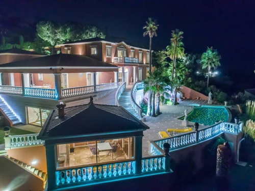 Villa Les Issambres, 6 bedrooms, 12 persons - photo_1011773842383