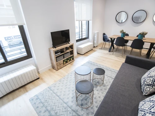 Apartamento Madrid, 3 dormitorios, 8 personas - photo_1011773849732