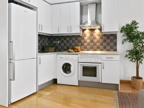 Apartment Madrid, 3 bedrooms, 8 persons - photo_1011773850022