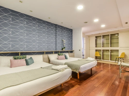 Apartment Madrid, 3 bedrooms, 12 persons - photo_1011773851301
