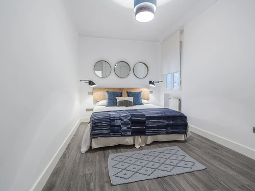 Apartment Madrid, 2 bedrooms, 6 persons - photo_1011773851580