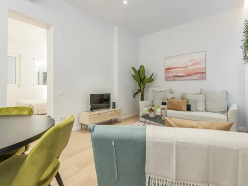 Apartment Madrid, 2 bedrooms, 8 persons - photo_1011773852394