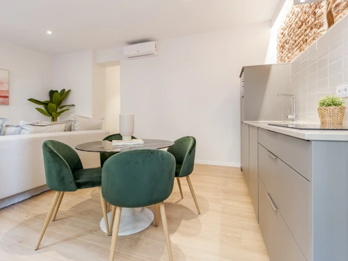 Apartment Madrid, 1 bedroom, 4 persons - photo_1011773853507