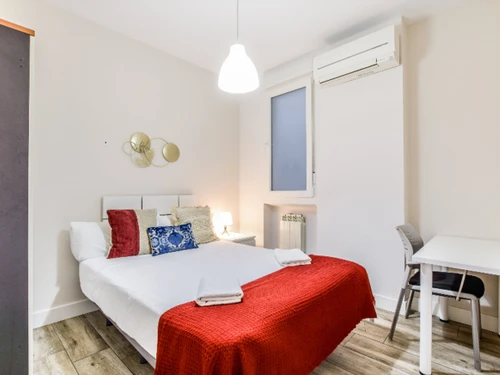 Apartment Madrid, 4 bedrooms, 8 persons - photo_1011773854100