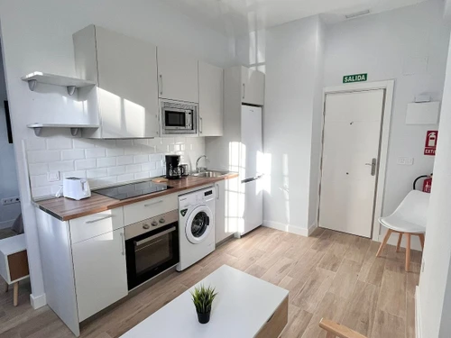 Studio Madrid, studio flat, 2 persons - photo_1011773860698