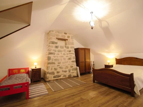 Casa rural Quarré-les-Tombes, 3 dormitorios, 6 personas - photo_1011695386772