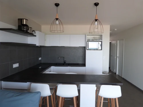 Apartment La Tranche-sur-Mer, 2 bedrooms, 6 persons - photo_17145097436