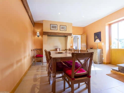 Gasthaus Saint-Hilaire-Fontaine, 3 Schlafzimmer, 9 Personen - photo_1011695341639