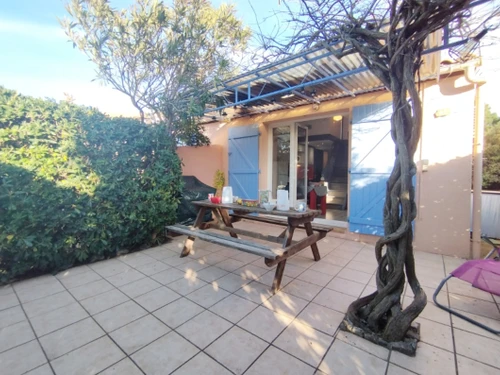 Villa Fleury-Saint-Pierre-la-Mer, 2 bedrooms, 6 persons - photo_1011698521728