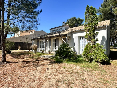 Villa La Palmyre, 3 bedrooms, 8 persons - photo_18838240877