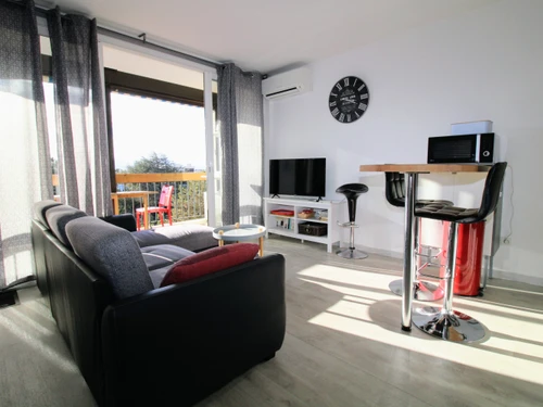 Apartment Saint-Cyprien, 2 bedrooms, 4 persons - photo_1011198382830