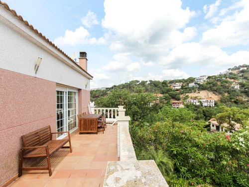 Villa Lloret de Mar, 3 bedrooms, 10 persons - photo_17558631186