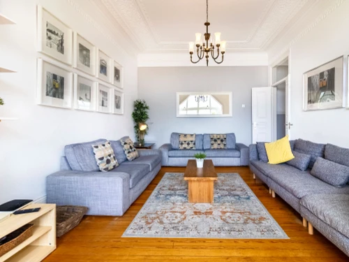 Apartment Lisbon, 8 bedrooms, 10 persons - photo_1011787178975