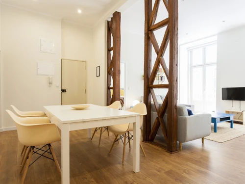 Apartment Lisbon, 5 bedrooms, 17 persons - photo_1011787180255