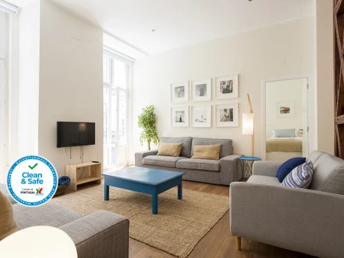 Apartment Lisbon, 5 bedrooms, 17 persons - photo_1011787180255