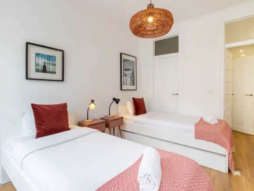 Apartment Lisbon, 3 bedrooms, 9 persons - photo_1011787184179