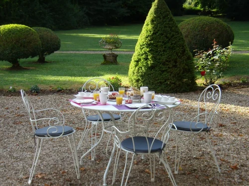 Guestroom Curtil-Vergy, 1 pièce, 3 personnes - photo_1011695250802