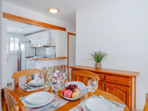 Apartamento Oliva, 2 dormitorios, 4 personas - photo_1011788276800