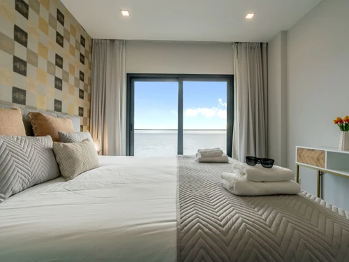 Appartement Madeira/Santa Cruz, 3 pièces, 4 personnes - photo_1011789075753