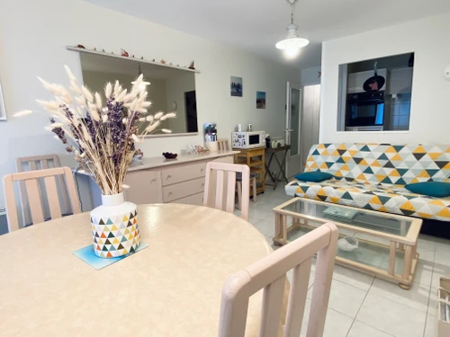 Apartment Les Sables-d'Olonne, 2 bedrooms, 5 persons - photo_8375660699