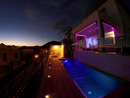 Villa CHAYOFA, 4 Schlafzimmer, 8 Personen - photo_1011791230836