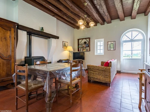 Gasthaus Saint-Hilaire-Fontaine, 2 Schlafzimmer, 4 Personen - photo_1011695334276