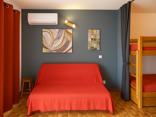 Apartment Saint-Cyprien, studio flat, 4 persons - photo_1011751009553