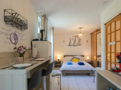Apartment Kerlouan, studio flat, 2 persons - photo_16427088523