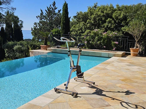 Villa Les Issambres, 4 bedrooms, 8 persons - photo_1011679914167