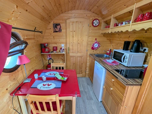 Gîte Mantoche, 1 pièce, 2 personnes - photo_1011806033053