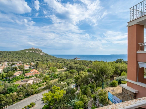 Apartment Saint-Raphaël, 2 bedrooms, 6 persons - photo_17651987004