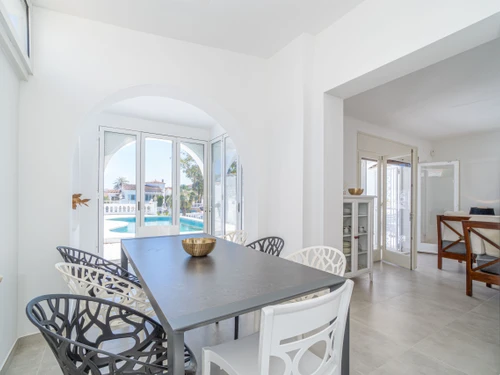 Villa Empuriabrava, 6 pièces, 8 personnes - photo_1011769166865