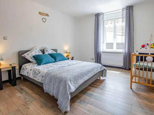 Gîte Bar-sur-Aube, 4 pièces, 6 personnes - photo_1011800418919