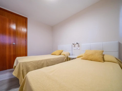 Apartamento Torredembarra, 2 dormitorios, 4 personas - photo_18619998023