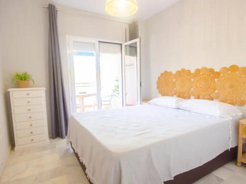 Ferienwohnung Estepona, 2 Schlafzimmer, 4 Personen - photo_1011800455875