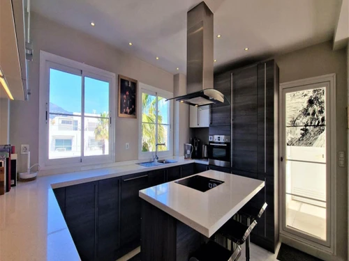 Apartment Marbella, 4 bedrooms, 8 persons - photo_1011800463292