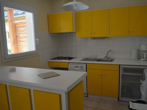 Camping Les Cabannes, 2 bedrooms, 4 persons - photo_1011815140236