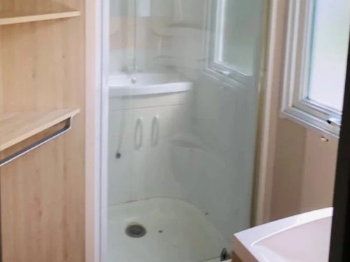 Camping Massillargues-Attuech, 3 pièces, 4 personnes - photo_1011815180129