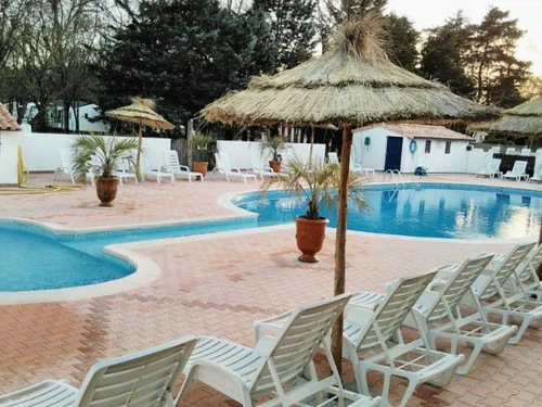 Camping Massillargues-Attuech, 3 pièces, 4 personnes - photo_1011815197359